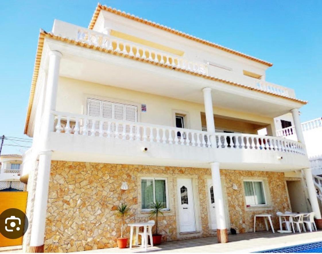 Aparts 8 T1 E T0 Lagos Exterior photo